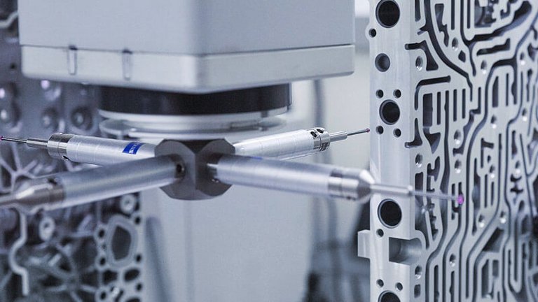 Fertigung Automotive Herstellung eines Produkts in der Produktwelt Automotive von MS Powertrain.